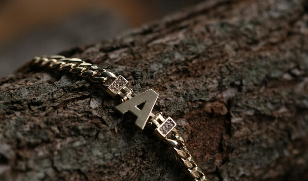 bransoletka z literką A